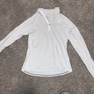 Nike pullover